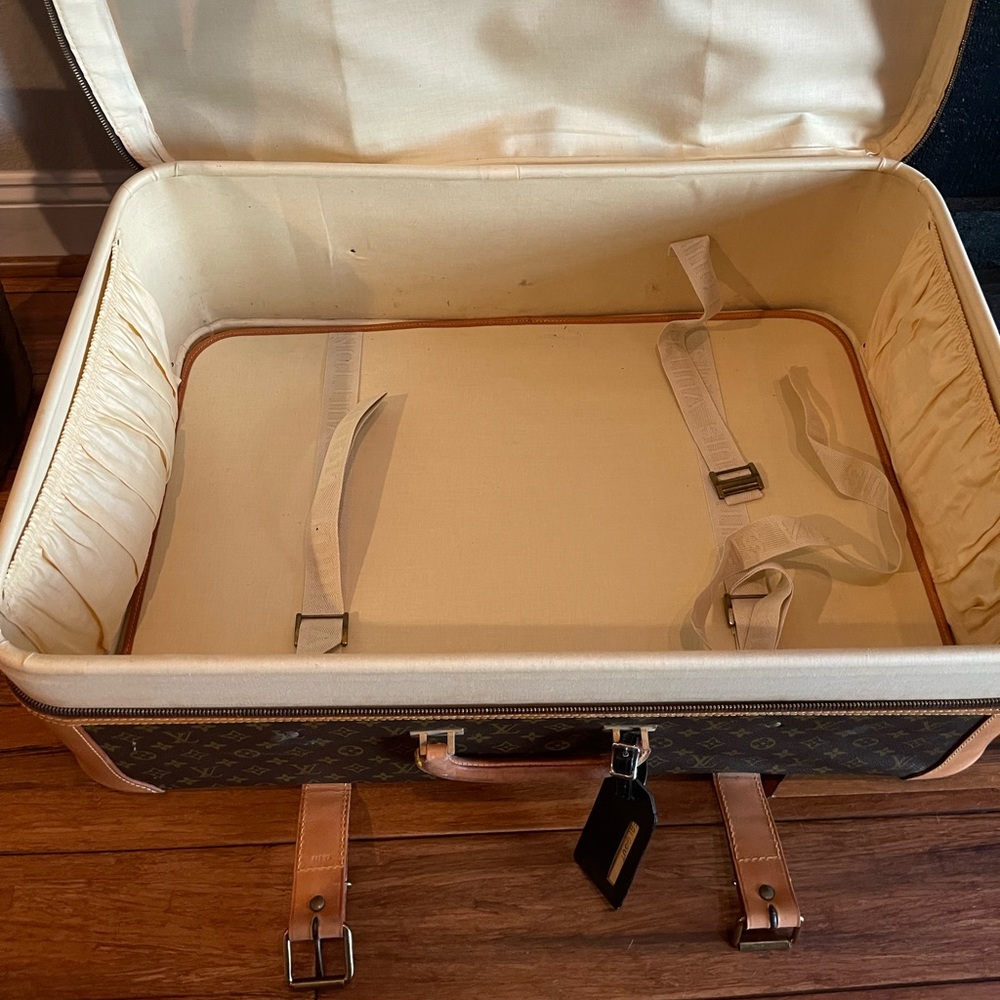 Louis Vuitton Monogram Travel Suitcase in Brown and Tan - Picture 4 of 7